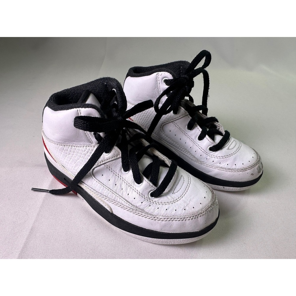Jordan 2 Retro Chicago 2022 Toddler 11C‎ White Red Classic OG High Top Sneakers